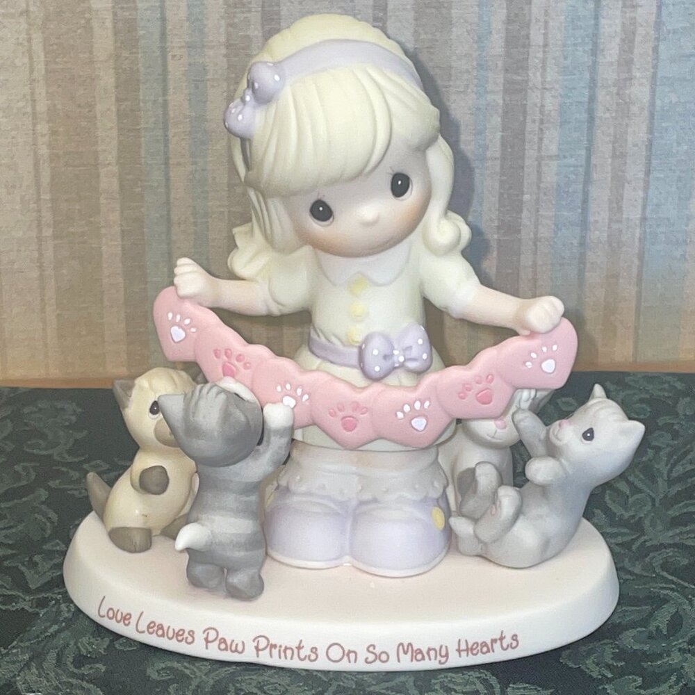 Precious Moments "Love Leaves Paw Prints On So Many Hearts" Cat Figurine